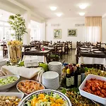 Confort Hotel 3*