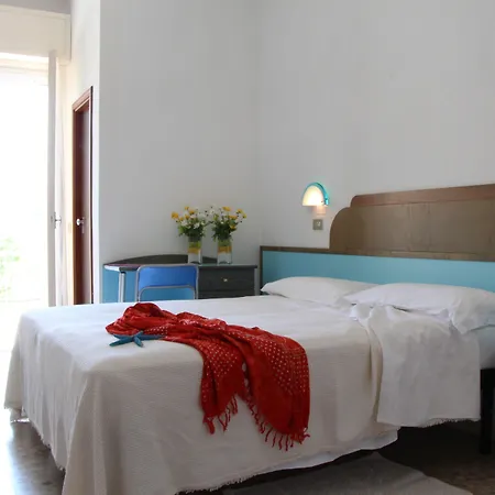 Otel Confort Cattolica