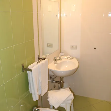 Otel Confort Cattolica